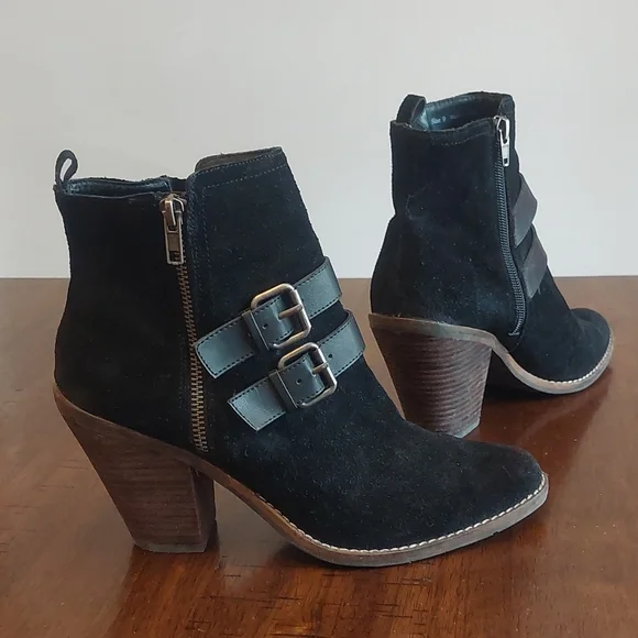 Dolce Vita Black Suede Booties - Picture 2 of 9